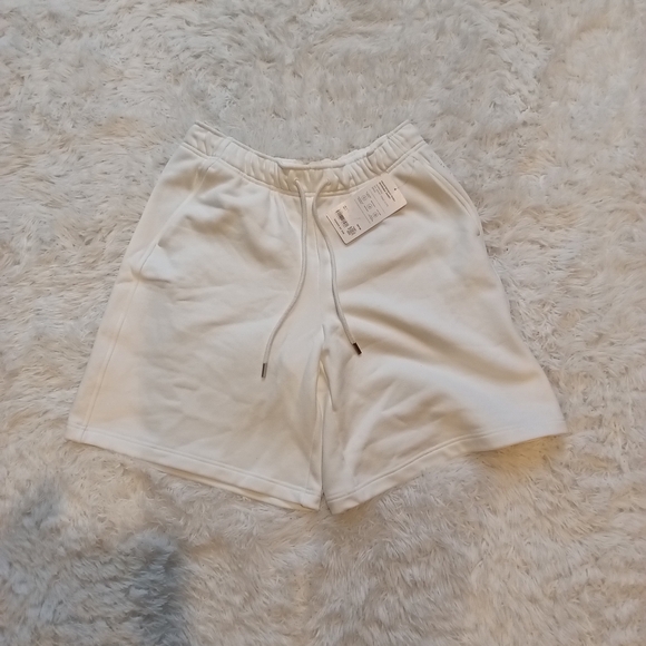 Athleta Pants - Athleta Heavyweight Terry Bermuda Shorts NWT